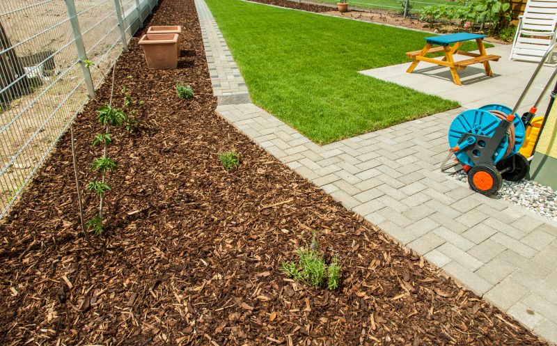 Pine Bark Mulch Installation in Honolulu, HI